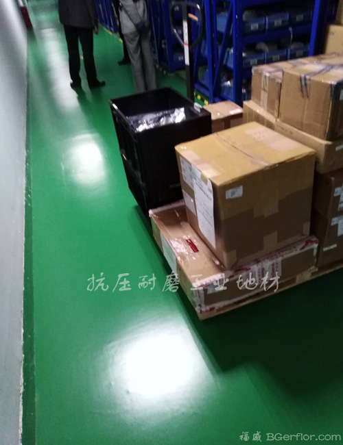 走叉車工業(yè)倉(cāng)庫(kù)地墊